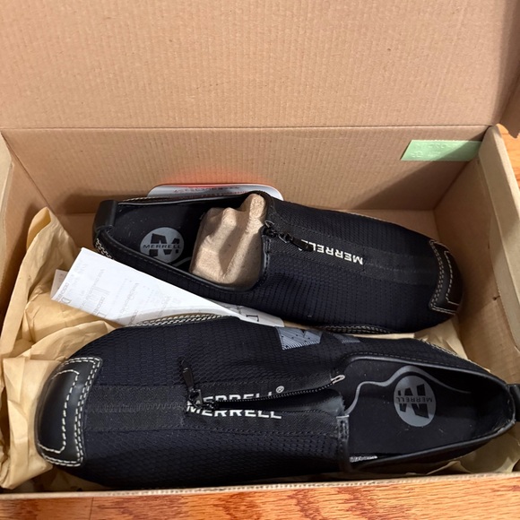 Merrell Women's Black Barrado Sneakers - Picture 9 of 11